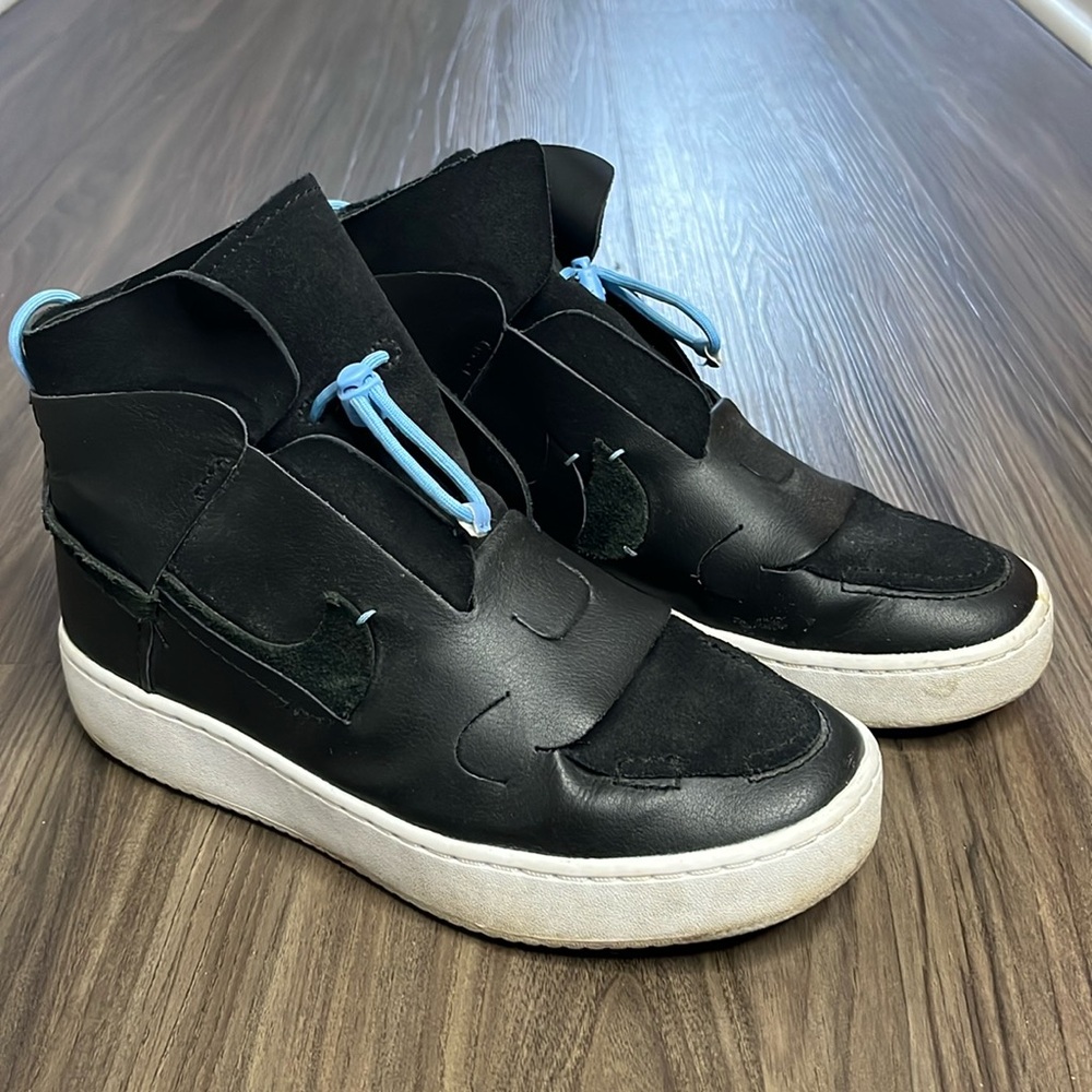 Nike Black and Light Blue Sneakers